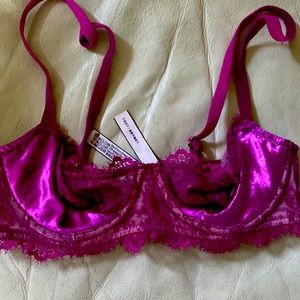 Victoria secret velvet lace Demi bra